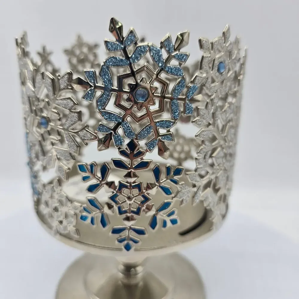 Bath & Body Works Jewels Snowflakes Pedestal 3 Wick Candle Holder Silver & Blue